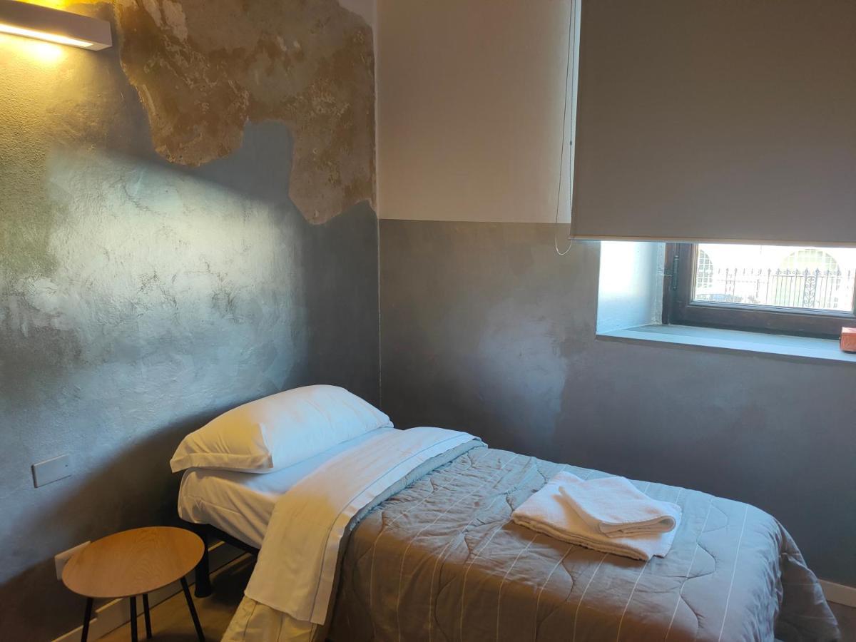 Apartment Stazione Bergamo Bagian luar foto