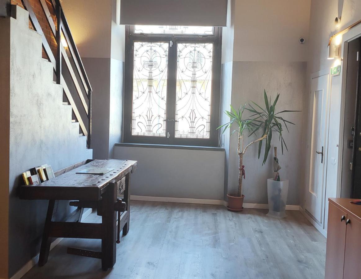 Apartment Stazione Bergamo Bagian luar foto