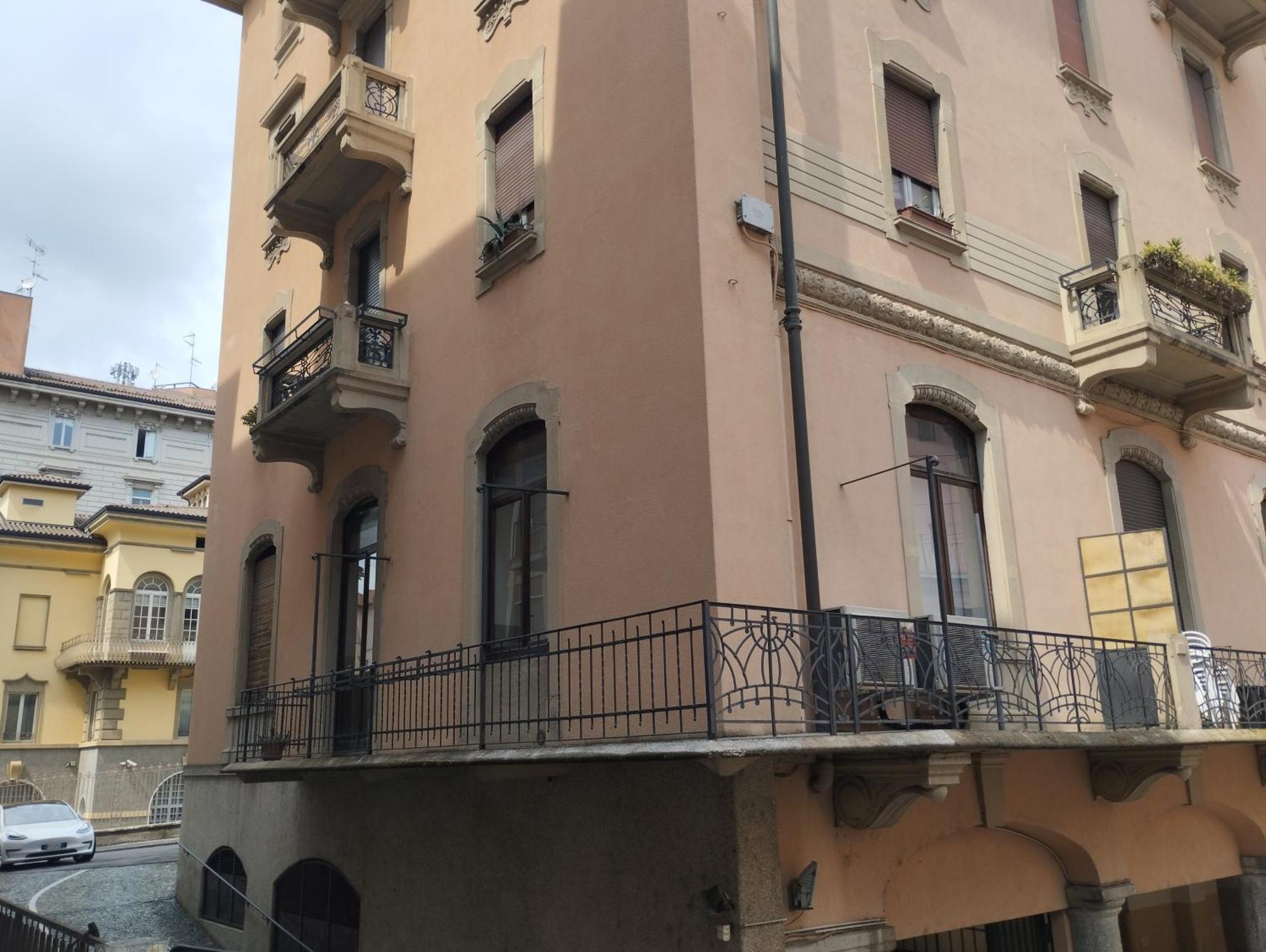 Apartment Stazione Bergamo Bagian luar foto
